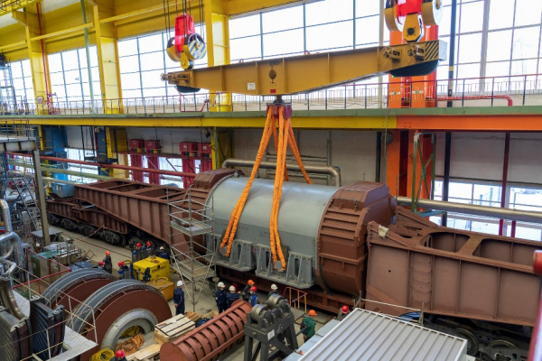 Калининская АЭС: новый статор генератора энергоблока №2 установлен на штатное место