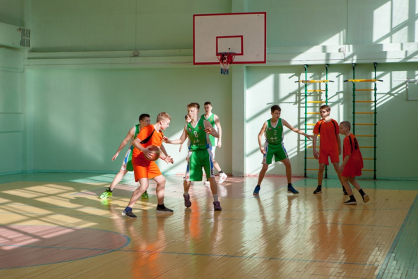 В Удомле стартовал V сезон соревнований среди школьников «Планета баскетбола — оранжевый атом»