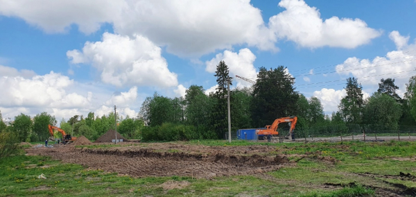 Куда пропала детская площадка из парка Венецианова