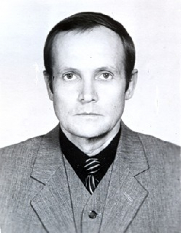 9 ноября 2021 года на  71 году ушел из жизни Игнатьев Владимир Ипатович, депутат Удомельской городской Думы.
