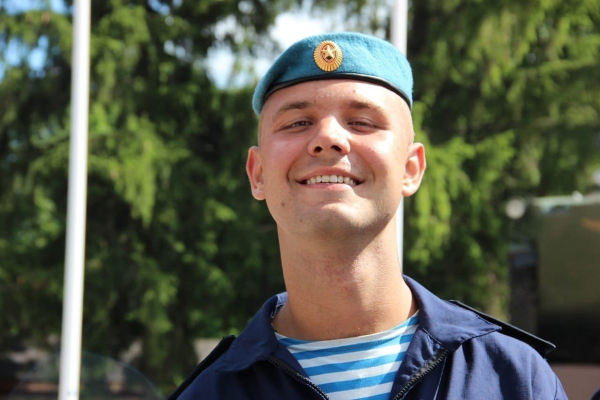 Конюхов Сергей Дмитриевич, рядовой гвардии, родом из деревни Езвино Калининского района Тверской области