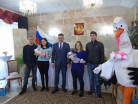 Вручение подарков новорожденным 10.10.2019