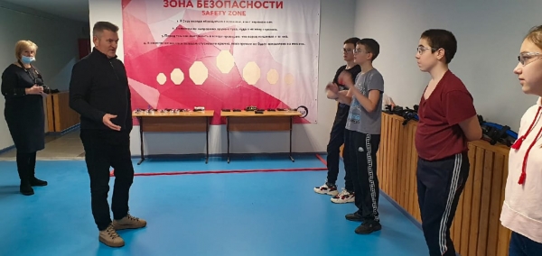 23 декабря 2020 года воспитанники стрелкового клуба &quot;Атом&quot; приступили к своим первым занятиям