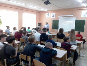 Сотрудники удомельской Госавтоинспекции посетили детский пришкольный лагерь