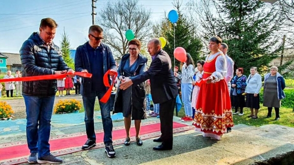 Торжественное открытие обновлённого Дома культуры в д. Мишнево после проведения ремонтных работ