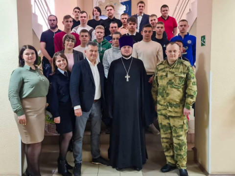 23 апреля 2021 года состоялся торжественный приём Главой УГО призывников, которые совсем скоро отправятся на службу в армию