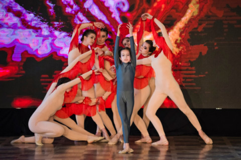 Показ коллекции по итогу III Международного конкурса &laquo;Атом-кутюр&raquo; переносится в связи с эпидемиологической обстановкой