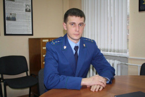 Межрайонный прокурор проводит личный прием граждан
