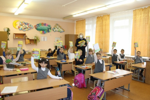 Месячник безопасности. Тематические беседы &laquo;Безопасность на дороге&raquo; в МБОУ УСОШ № 2 им. С. Ступакова