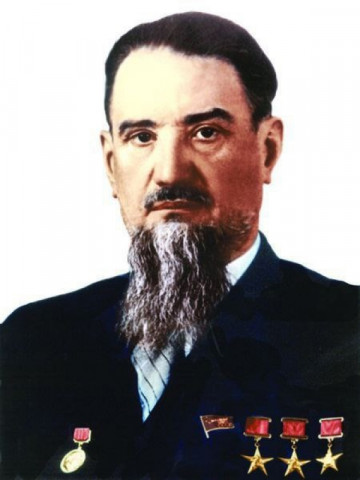 19 июня в 11:30 состоится открытие уличной выставки &laquo;Фото на память. Игорь Курчатов в воспоминаниях и фотографиях современников&raquo;