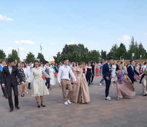 Удомля вошла в число призеров конкурса на лучшее проведение общегородского выпускного со &laquo;Школой Росатома&raquo;!