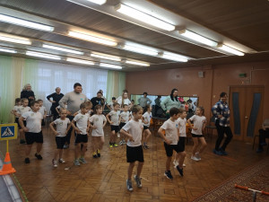 В Удомле воспитанники и родители детского сада &laquo;Улыбка&raquo; участвовали в викторине &laquo;Школа безопасности дорожного движения&raquo;