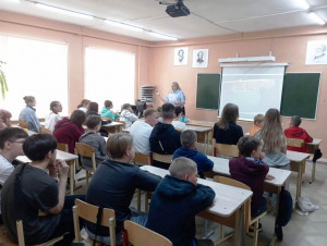 Сотрудники удомельской Госавтоинспекции посетили детский пришкольный лагерь