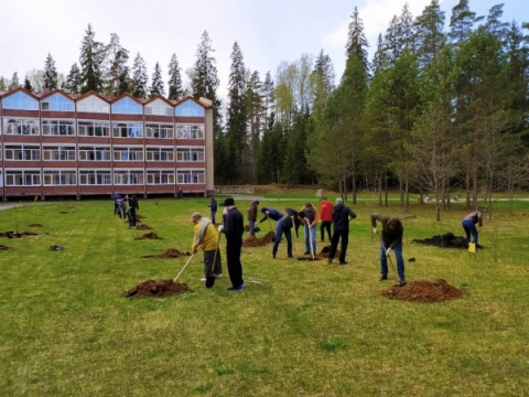 Работники Калининской АЭС заложили Сад Памяти в Удомле