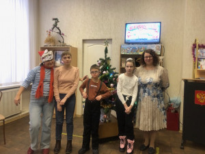 17 декабря в Удомельской центральной библиотеке им. Н.А. Зворыкина для детей с ограниченными возможностями здоровья прошло адаптированное мероприятие «Путешествие по сказкам с котом Матроскиным»