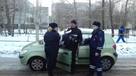 Рейд &laquo;Автокресло&raquo; провели сотрудники удомельской Госавтоинспекции вблизи школы.