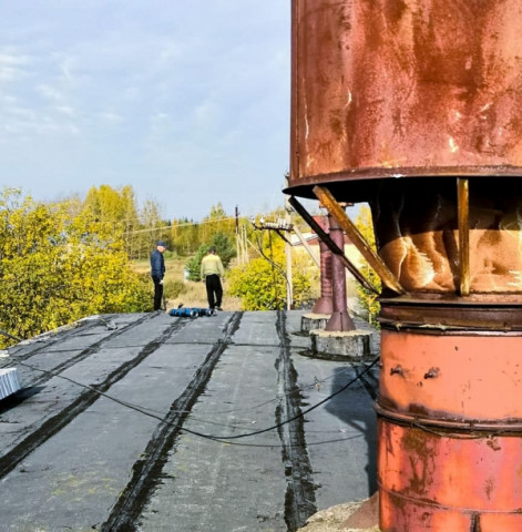 Ремонт кровли на водозаборе в д. Мишнево