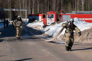 На Калининской АЭС успешно прошли командно-штабные учения с участием более 200 человек и 30 единиц спецтехники