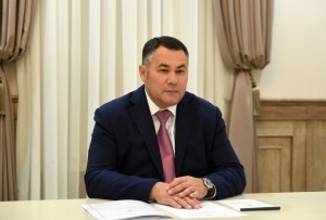 Губернатор Игорь Руденя провел встречу с главой Удомельского городского округа Ремом Рихтером. Обсуждалось социально-экономическое развитие территории, актуальные для муниципалитета вопросы