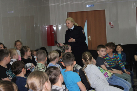 Единый день безопасности прошел в летнем лагере в МБОУ УСОШ №4.